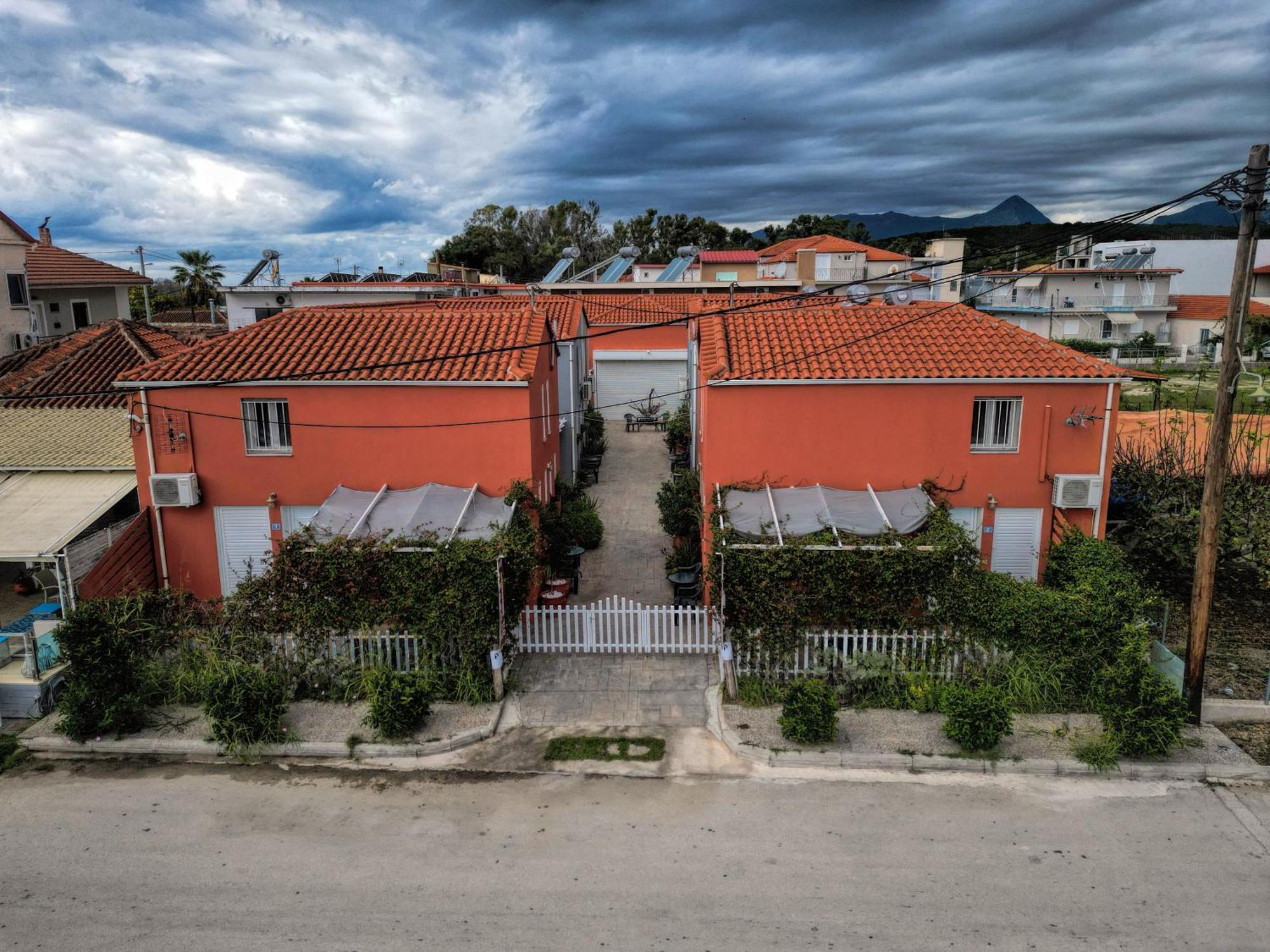Ammoudia Residence Apartment
